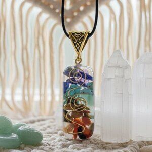 Boho Chic 7-Chakras Natural Stones Resin Spiritual Yoga Pendant Necklace